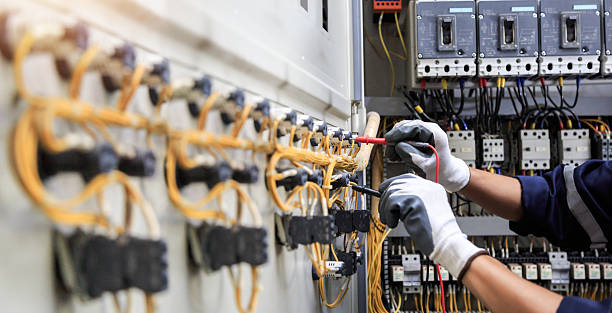 Professional Electrician technician working in Maple Plain, MN
